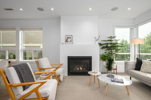 2006 Carson Crt, North Vancouver, BC, V7M0E1 | Card Image