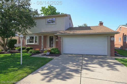27328 Lawrence Dr, Dearborn Heights, MI, 48127-3346 | Card Image