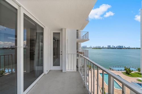 604-1228 West Ave, Miami Beach, FL, 33139-4381 | Card Image