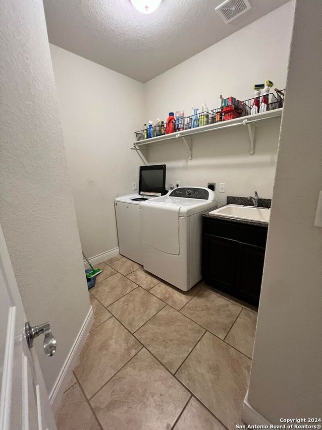 3727 Retreat Run, House other with 4 bedrooms, 4 bathrooms and null parking in San Antonio TX | Image 14