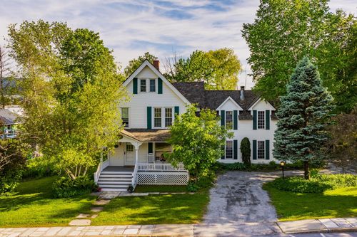 238 Seminary Ave, Manchester, VT, 05254-4153 | Card Image