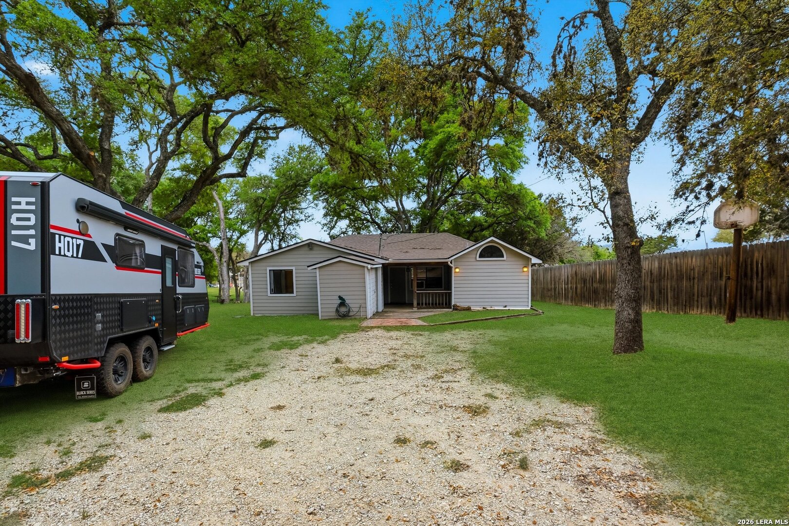 Residential in Lakehills 3