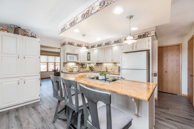 43388 N Oakcrest Ln, House other with 3 bedrooms, 2 bathrooms and 3 parking in Zion IL | Image 10