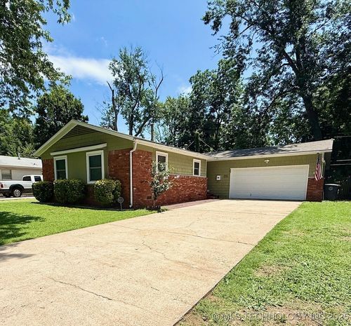 1516 59th St, Tulsa, OK, 74105-8006 | Card Image