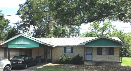202 Pine St, Lafayette, LA, 70501-3028 | Card Image