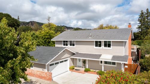 8 Clover Hill Ct, San Rafael, CA, 94903-1733 | Card Image