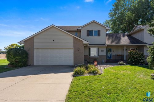 4001 W Newcomb St St W Street W, Sioux Falls, SD, 57106 | Card Image