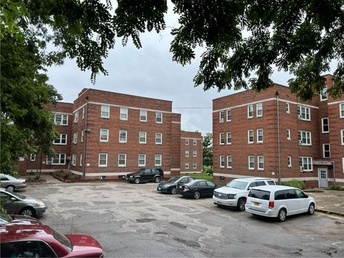 4200 Grand Ave, Des Moines, IA, 50312-2457 | Card Image