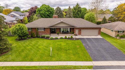 18 Fath Ave, Aylmer, ON, N5H1V8 | Card Image