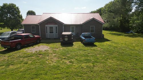 4009 Sawmill Rd, Woodlawn, TN, 37191-9066 | Card Image