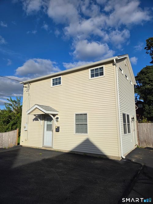35 1/2 Lafayette St, Norwich, CT, 06360-3454 | Card Image