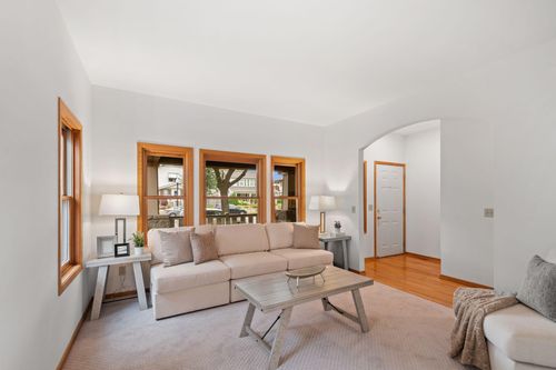 2624 Portland Ave, Minneapolis, MN, 55407-1011 | Card Image