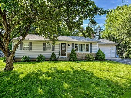 65 Bayberry Ln, East Greenwich, RI, 02818-3420 | Card Image