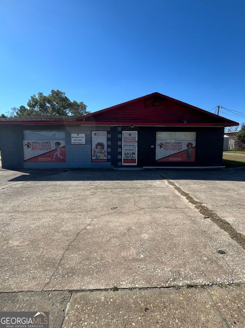 205 E 16th St, Alma, GA, 31510-2911 | Card Image