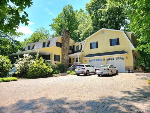 276 Quaker Rd, Pomona, NY, 10970-2855 | Card Image