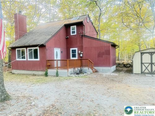 235 Scenic Dr, East Stroudsburg, PA, 18302-6613 | Card Image