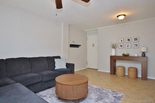 apt-412-25 Stewart Pl, Mount Kisco, NY, 10549-2112 | Card Image