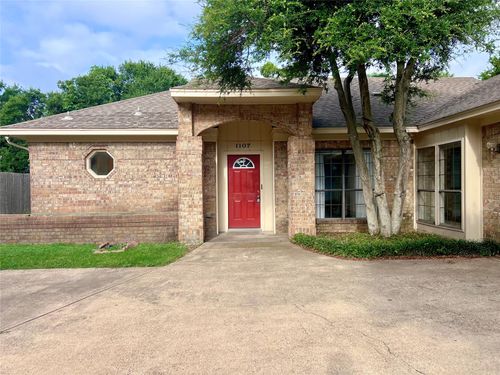 1107 Rita Ln, Duncanville, TX, 75116-2037 | Card Image