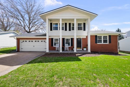 3403 Forest Rd, Davenport, IA, 52807-2433 | Card Image