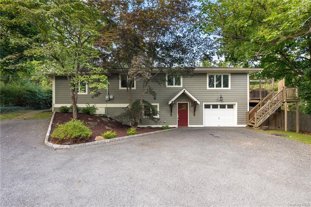 Fenwood Dr, Pawling, NY 12564