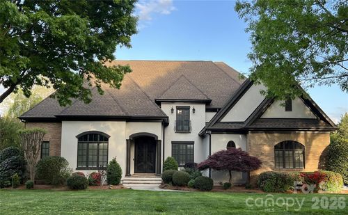 7604 Polyantha Rose Cir, Matthews, NC, 28104-6236 | Card Image