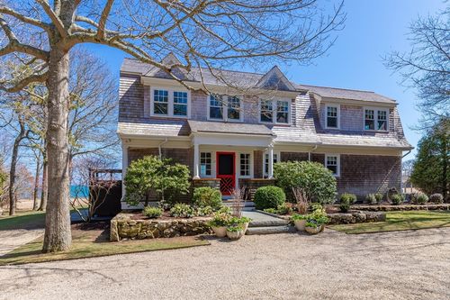 17 Mattarest Ln, Dartmouth, MA, 02748-5022 | Card Image
