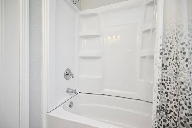 21 UL Bathroom II.jpg | Image 23
