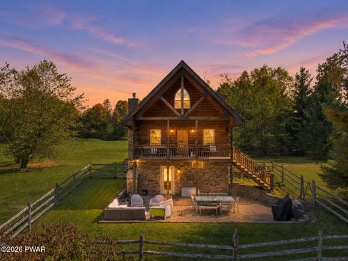 100 Meadowlark Ln, Greentown, PA, 18426 | Card Image