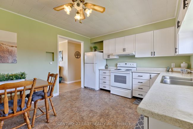285 Foymount Rd, House other with 2 bedrooms, 1 bathrooms and 4 parking in Eganville ON | Image 13