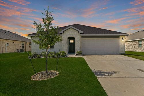 136 Little Spring Ct, Anahuac, TX, 77514-0137 | Card Image