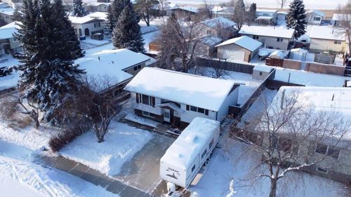 56 Trent Rd W, Lethbridge, AB, T1K4N3 | Card Image