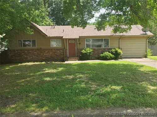 2701 Monta Place, Muskogee, OK, 74403 | Card Image