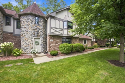 11725 S Black Forest Ln, Palos Park, IL, 60464-1085 | Card Image