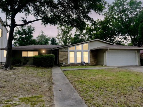 1327 Moorhead Dr, Houston, TX, 77055-4109 | Card Image