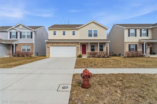 1640 Golfview Dr, Ypsilanti, MI, 48198-3520 | Card Image