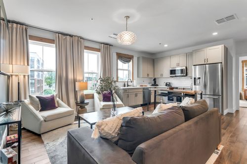 313-612 21st Ave N, Nashville, TN, 37203-5246 | Card Image
