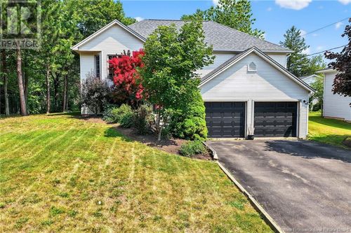15 Glen Abbey Crt, Moncton, NB, E1G2C6 | Card Image