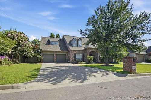 8840 96th St, Tulsa, OK, 74133-6426 | Card Image