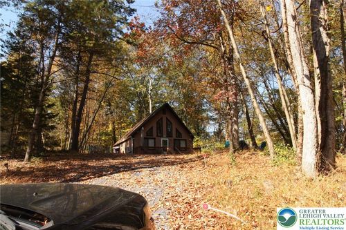1121 Kingbird Trl, East Stroudsburg, PA, 18302-9199 | Card Image