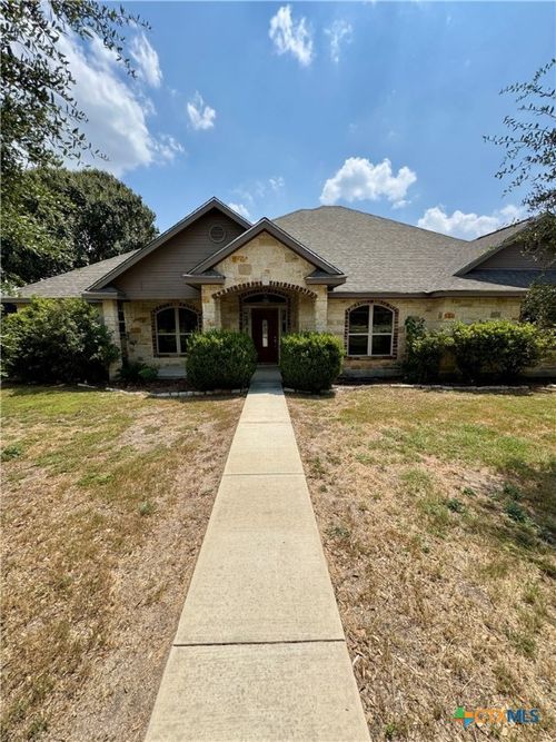 1471 Emily Ln, Seguin, TX, 78155-1982 | Card Image