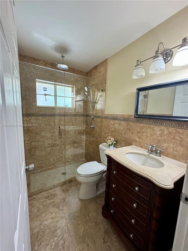 17086 Sw 144 Th Ct, House other with 3 bedrooms, 2 bathrooms and null parking in Miami FL | Image 23