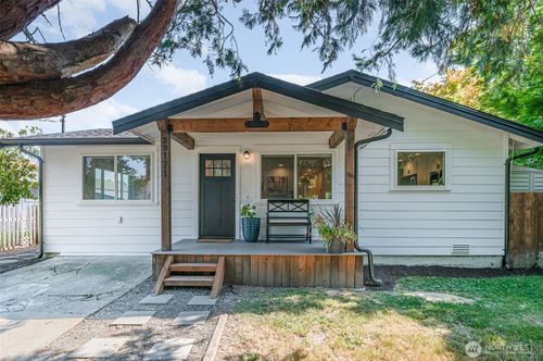 39171 Se Beta St, Snoqualmie, WA, 98065-9670 | Card Image