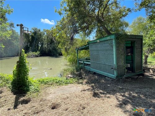 3 Haeber Ln, Tivoli, TX, 77990-4505 | Card Image