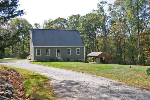 213 Waterhole Rd, East Hampton, CT, 06424-2327 | Card Image