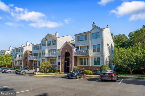 200-46891 Eaton Ter, STERLING, VA, 20164-1832 | Card Image