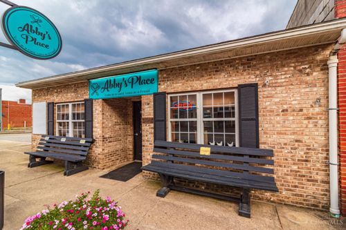 38 N Main St, Peebles, OH, 45660-1243 | Card Image