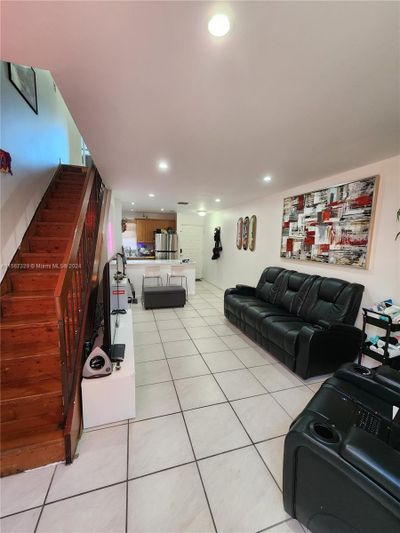 9 - 11765 Sw 18 St, Condo with 2 bedrooms, 1 bathrooms and null parking in Miami FL | Image 3