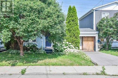 155 Selkirk Avenue, Hamilton (Normanhurst), ON, L8H5M1 | Card Image