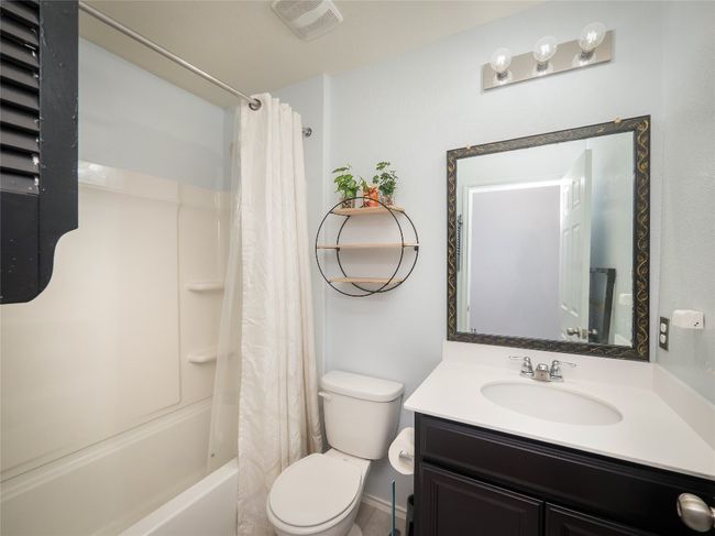 6900 Midlothian Dr, House other with 5 bedrooms, 4 bathrooms and 2 parking in Austin TX | Image 28
