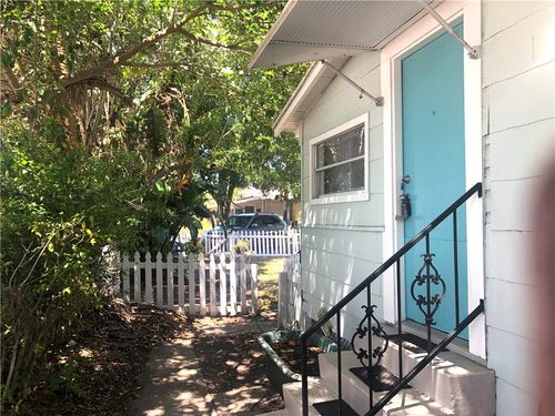 1955 16th Ave, Vero Beach, FL, 32960-3510 | Card Image